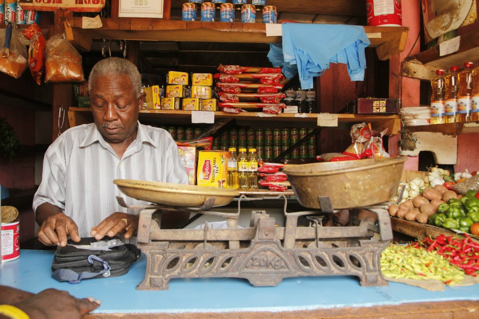 artesano_santo_tome_tienda_artesania_comercio_local